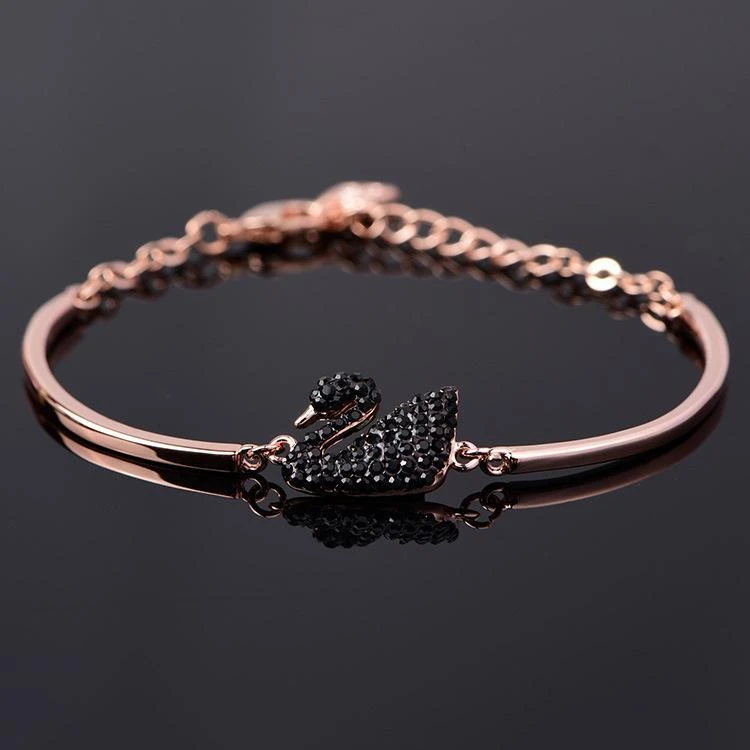 Rose gold swan braclet