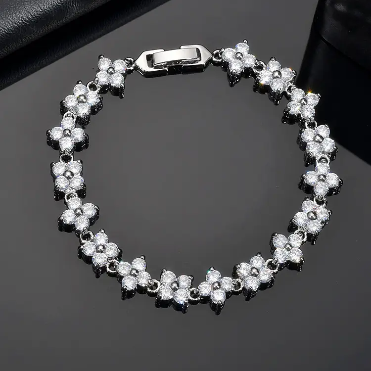 Silver Blossom Zircon Bracelet for Women — Elegant White Floral Bangle