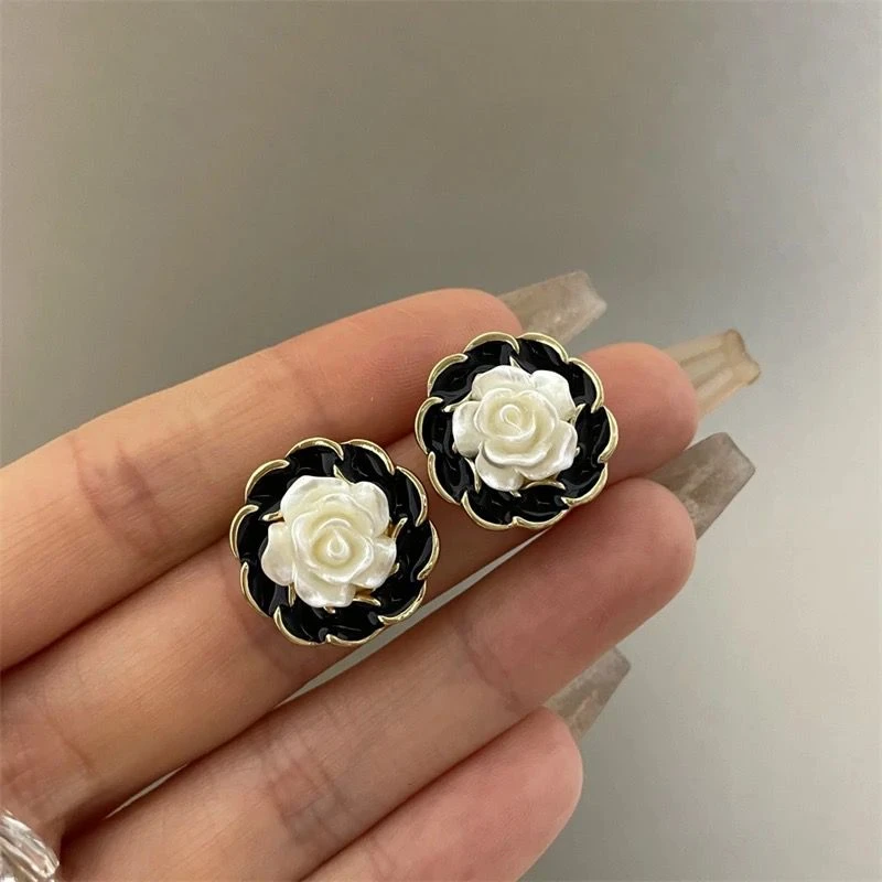 High quality elegant Earrings