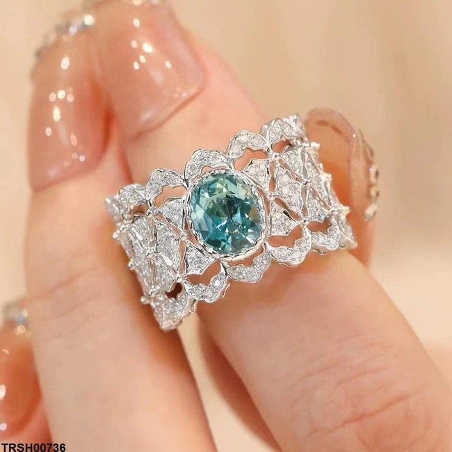 Elegant Oval Zircon Ring - Perfect for Casual, Formal, or Party Wear