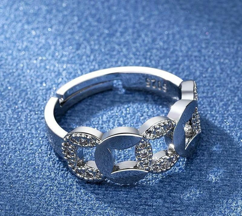 Loops Silver Metal Ring - Elegant & Timeless