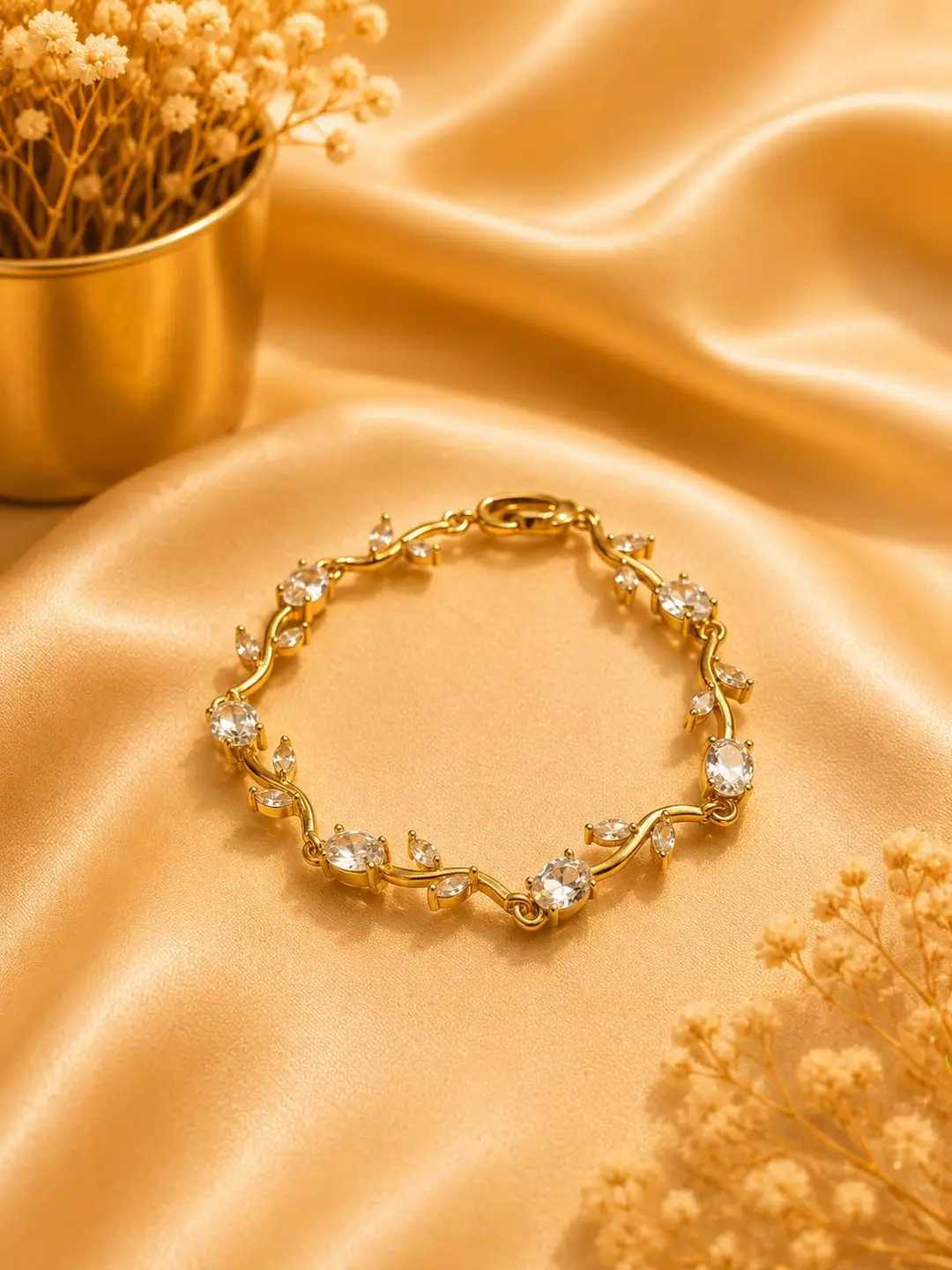 Modern Gold-Plated Chain Bracelet for Women – Sleek Everyday Bangle (Free Size)